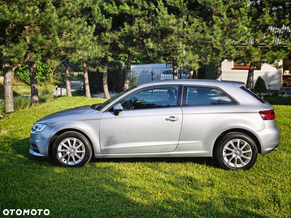 Audi A3 3-drzwiowe 1.6 TDI - 9