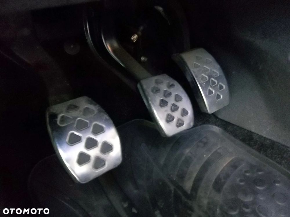 Opel Corsa 1.2 16V Cosmo - 15