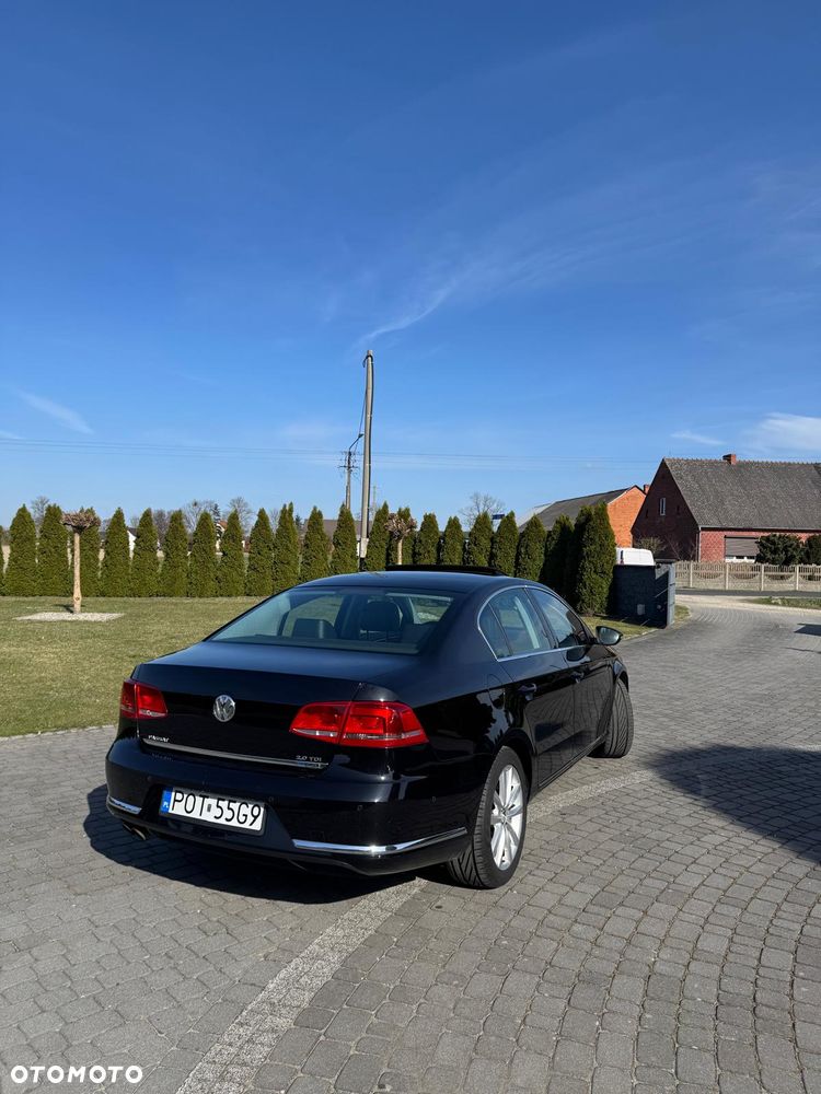 Volkswagen Passat 2.0 TDI DSG BlueMotion Technology Highline - 12