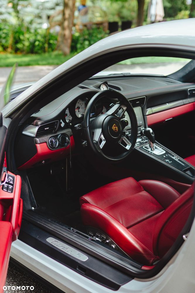 Porsche 911 - 16