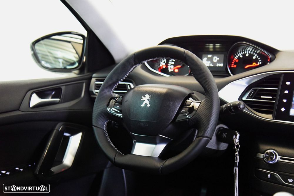 Peugeot 308 SW 1.6 BlueHDi Allure - 16