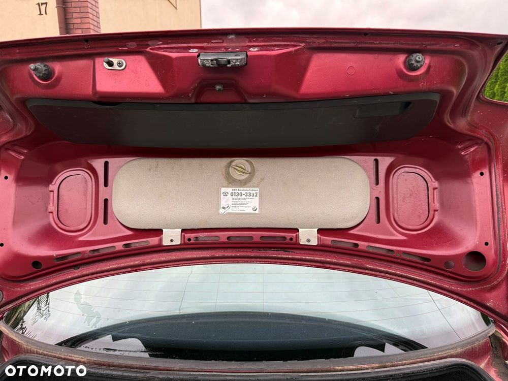 BMW Seria 3 316i - 40