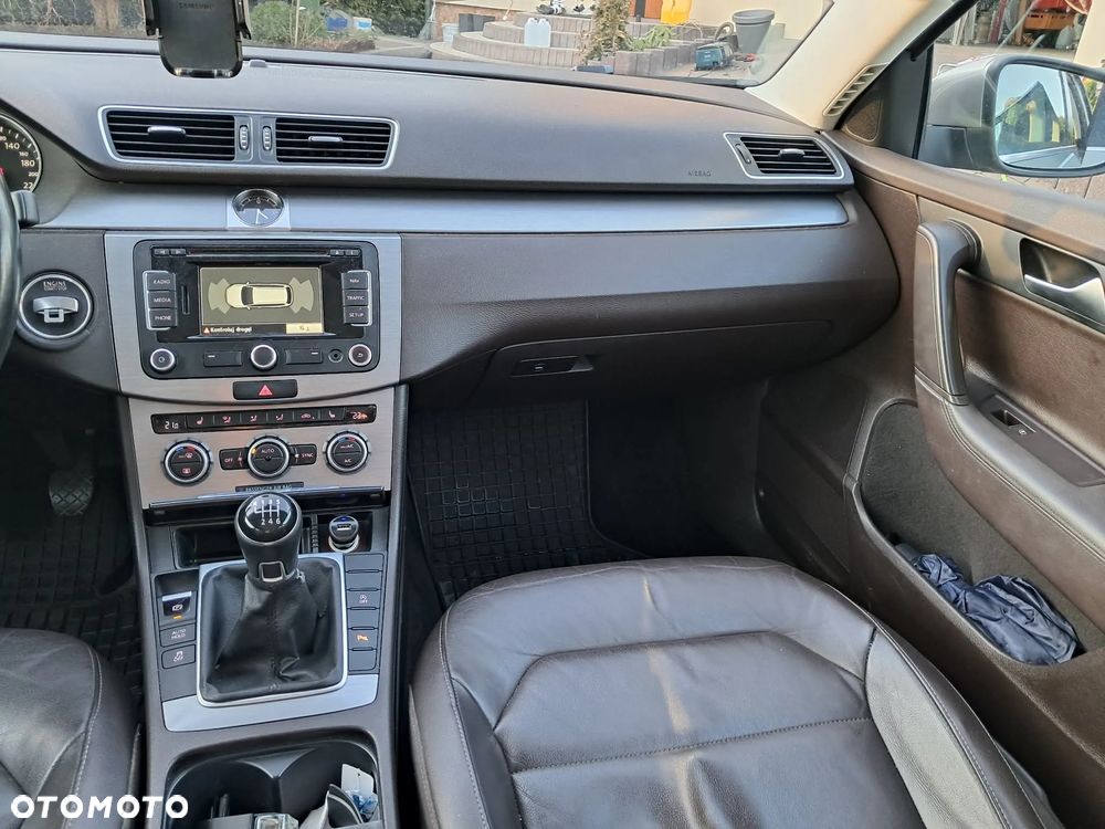 Volkswagen Passat 2.0 TDI 4Mot Comfortline - 10