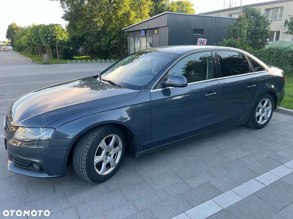 Audi A4 Limousine