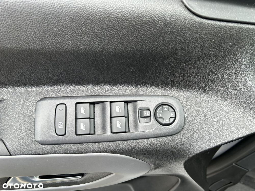 Toyota Proace City Verso 1.5 D-4D VIP - 23