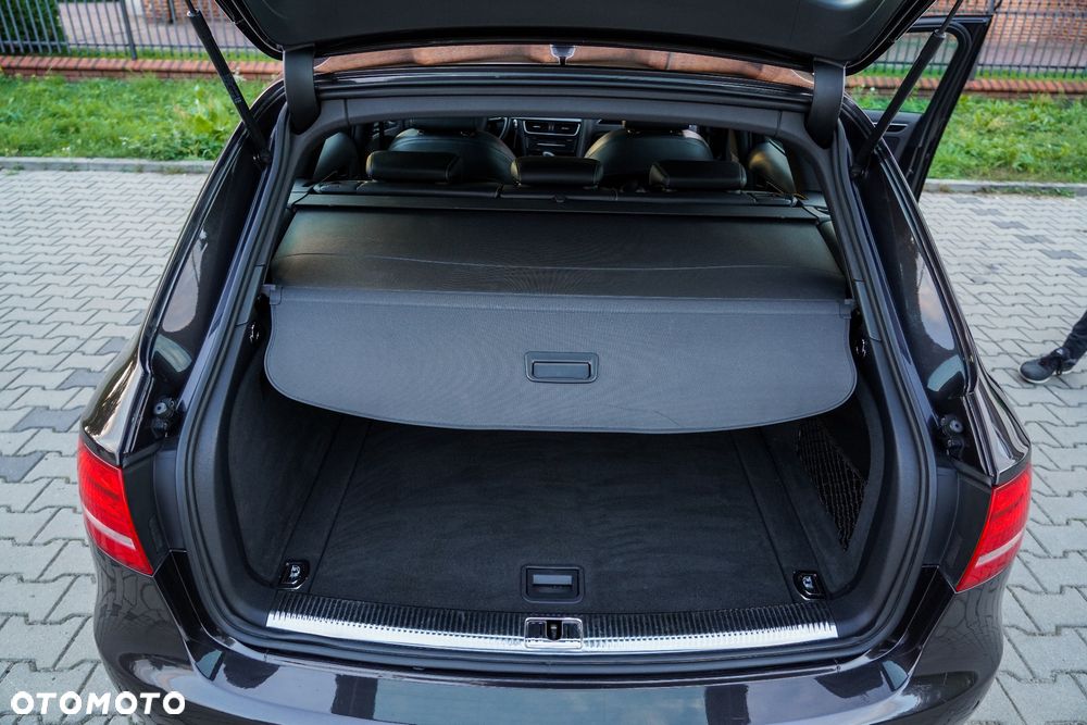 Audi A4 Avant 3.0 TDI DPF quattro tiptronic S line Sportpaket (plus) - 29