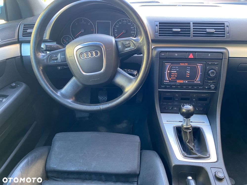 Audi A4 Avant 2.0 TDI - 9
