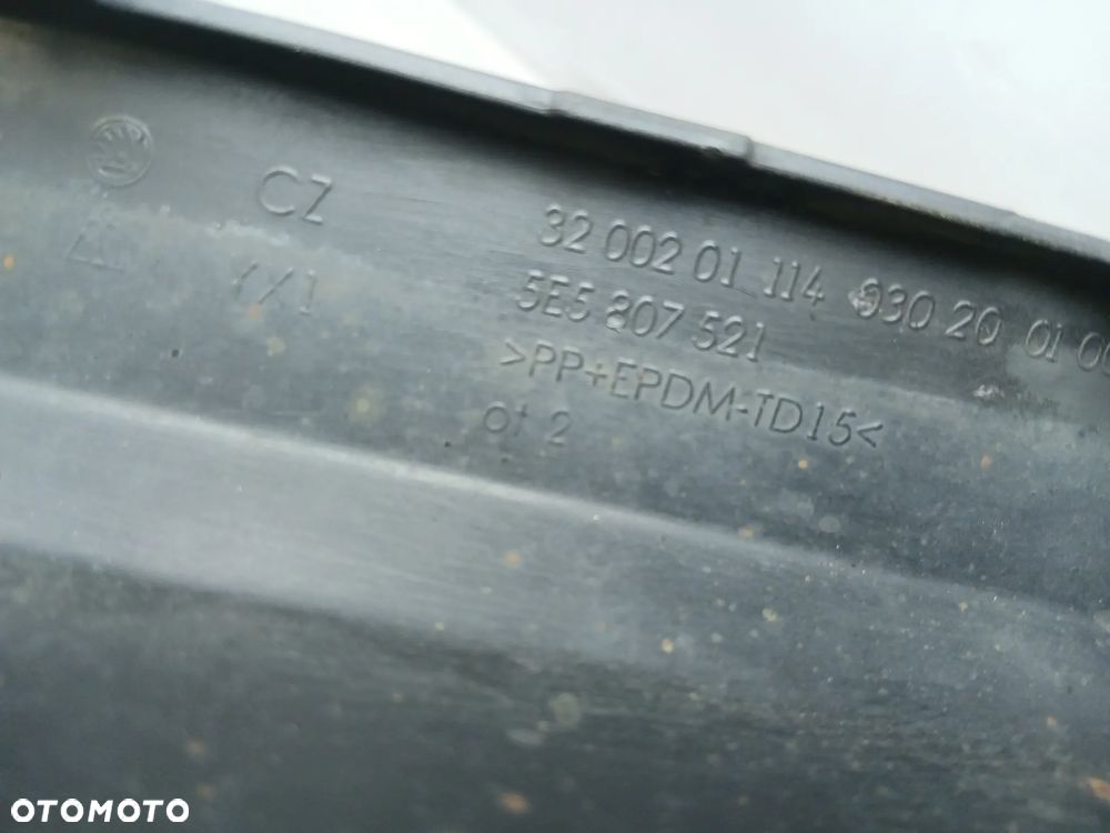 Dokładka tylnego zderzaka Skoda Octavia III - 6