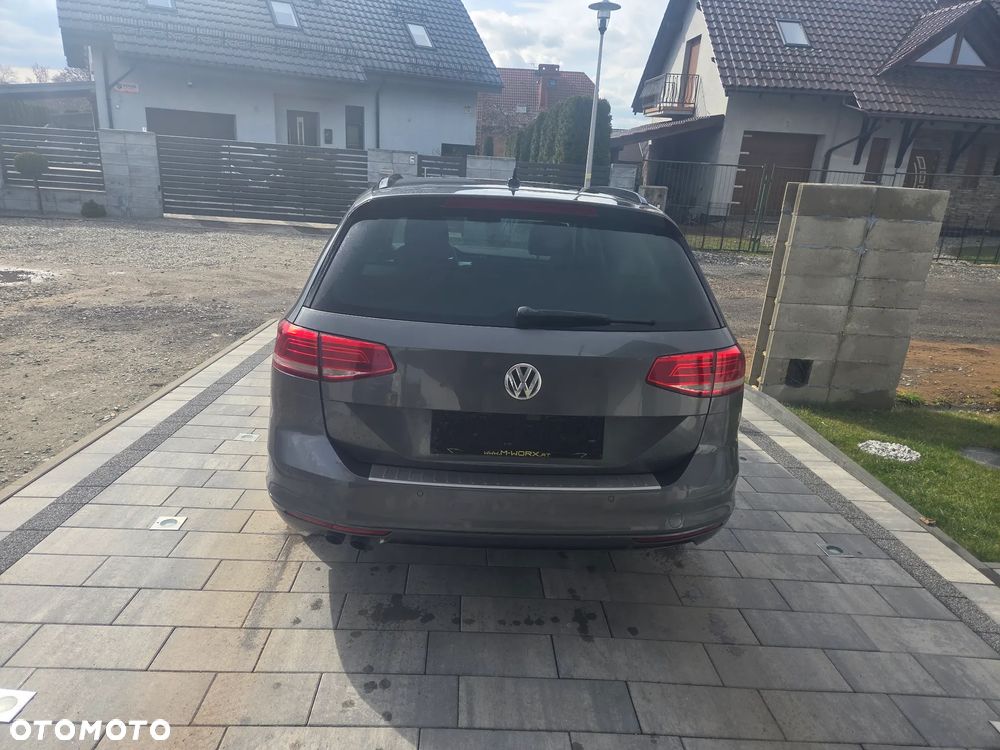 Volkswagen Passat 2.0 TDI SCR 4Mot DSG Comfortline - 6