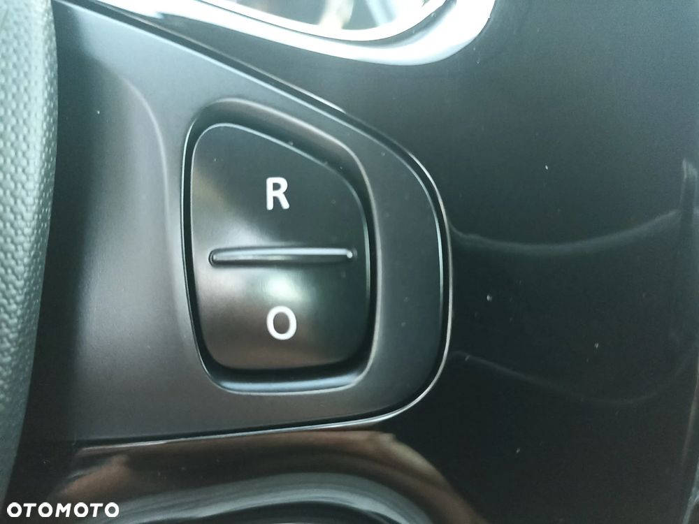 Renault Clio - 23