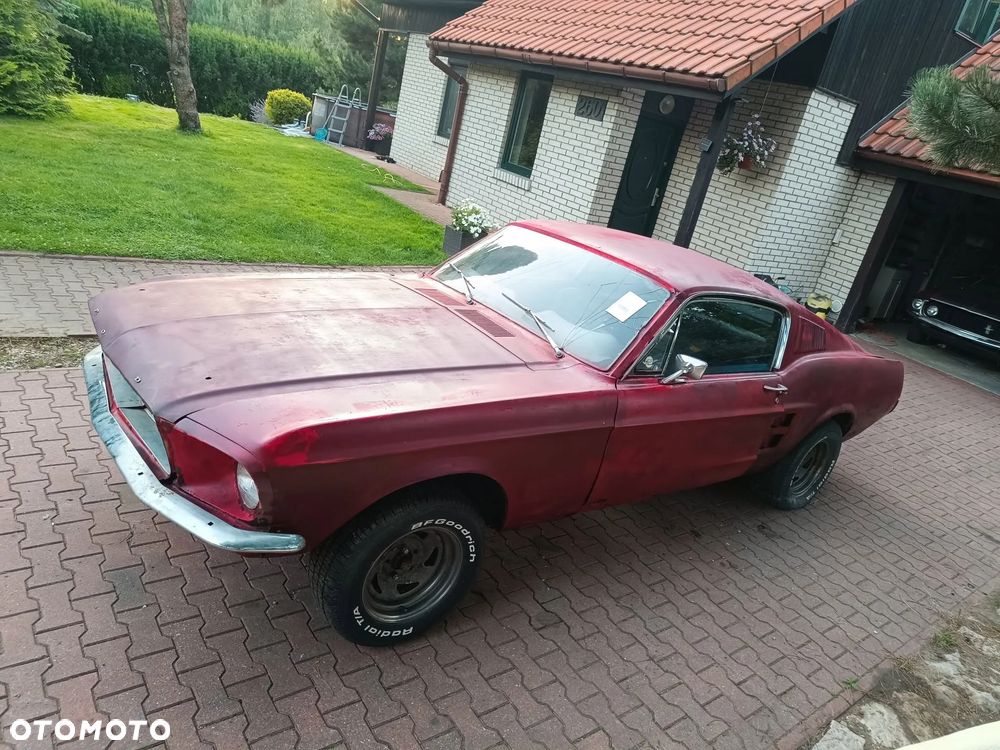 Ford Mustang - 9