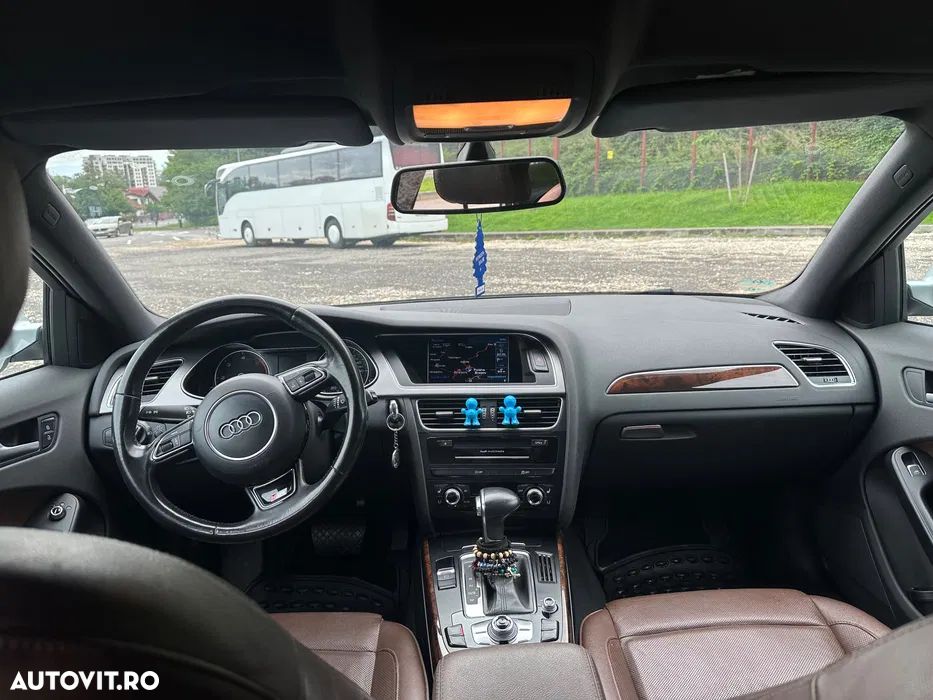 Audi A4 2.0 TDI Multitronic Avant - 4