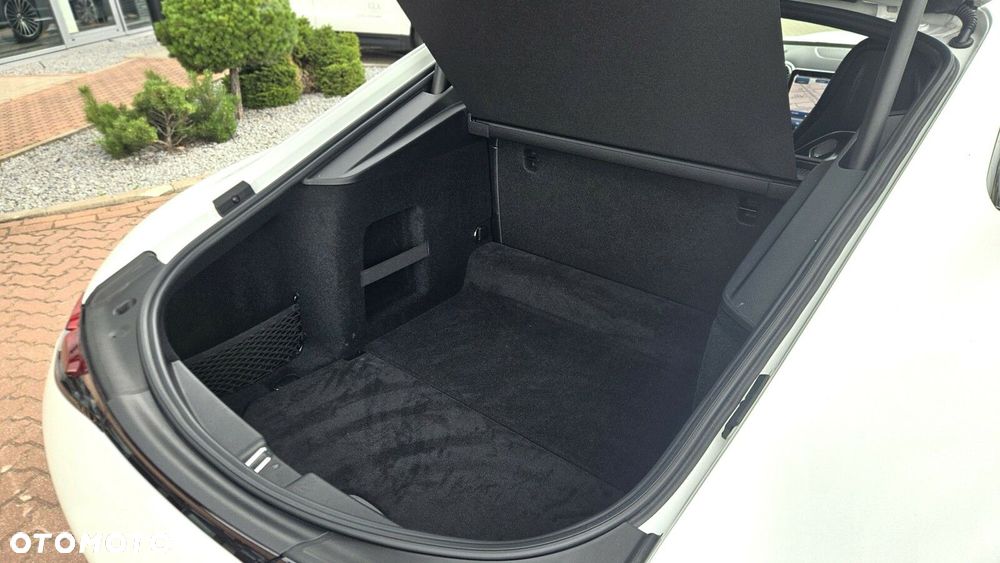 Mercedes-Benz AMG GT 63 4MATIC+ - 9