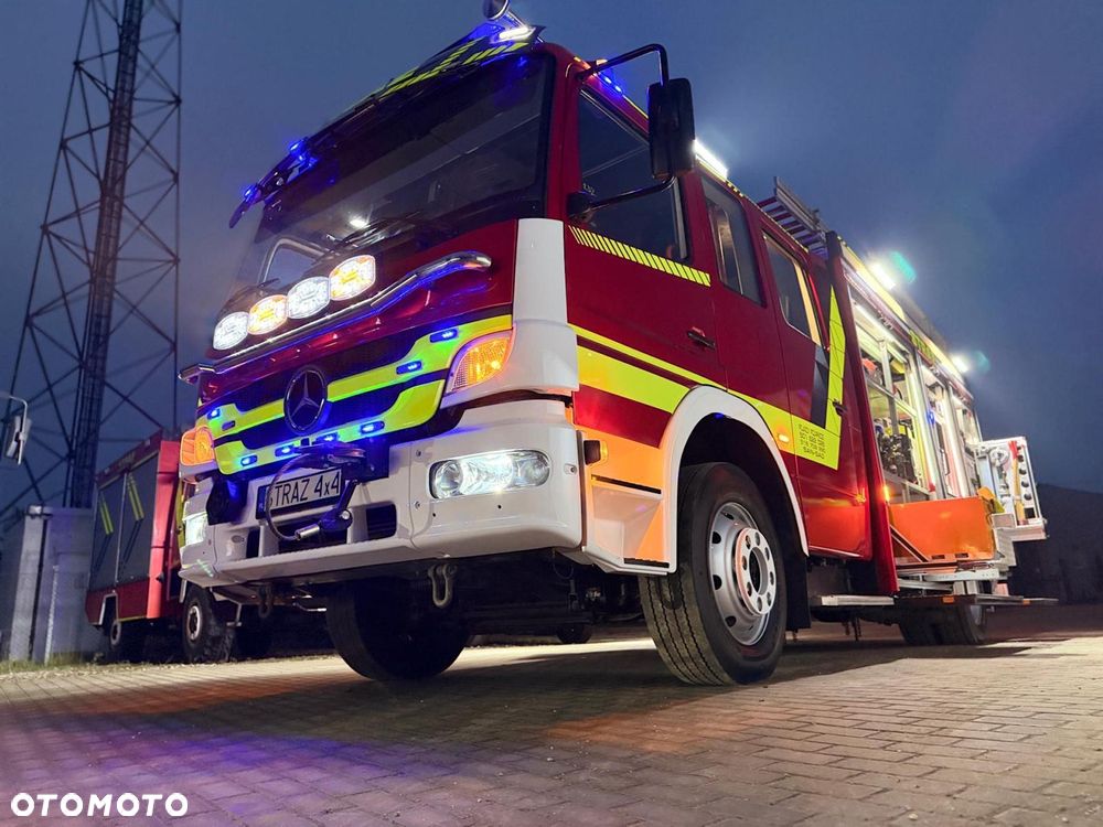 Mercedes-Benz Mercedes Atego GBA Wóz Strażacki Woda+Piana, Wysokie prześwity, Maszt oświetleniowy - 9