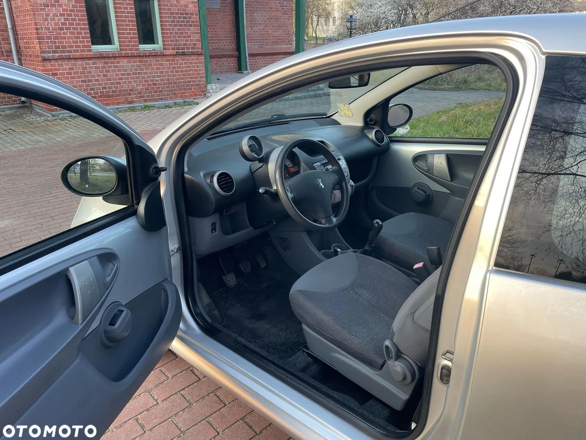 Peugeot 107 1.0 Trendy - 7