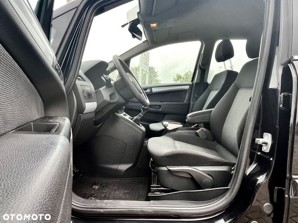 Opel Zafira 1.6 16V Comfort - 16