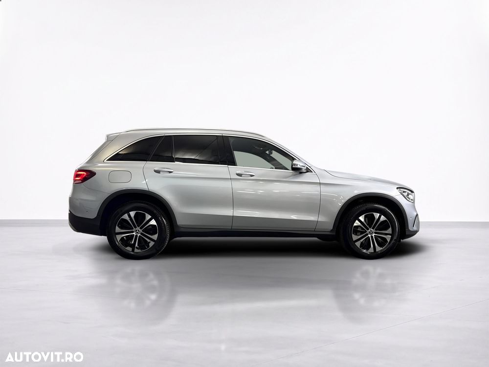 Mercedes-Benz GLC 300 e 4Matic 9G-TRONIC - 7