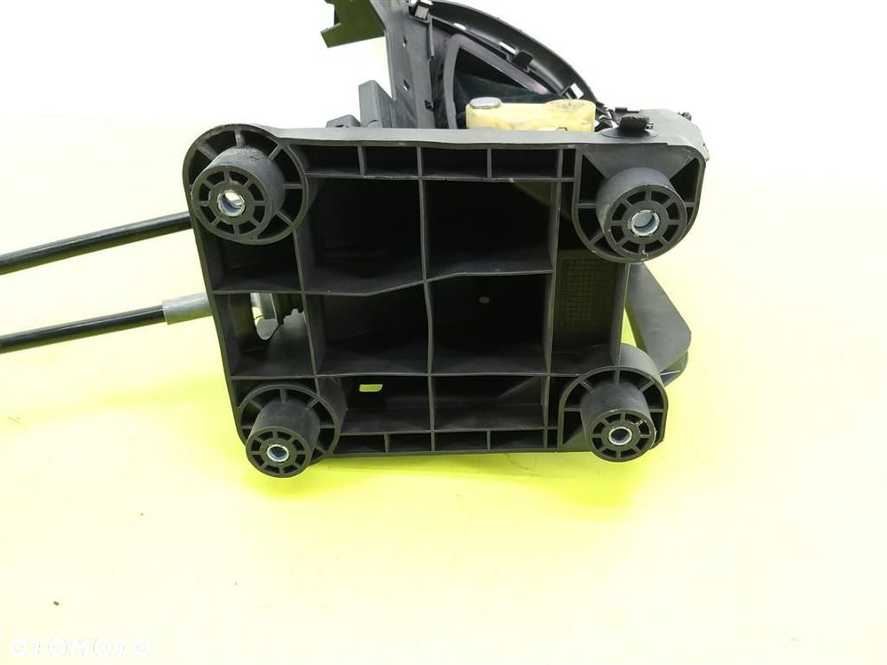 Mechanizm zmiany biegów lewarek Peugeot 308 08-13 1.6 B - 7