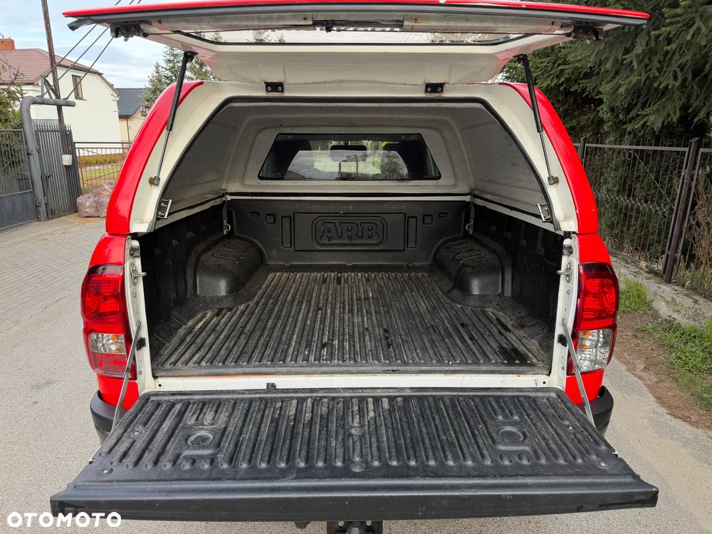 Toyota Hilux 2.4 D-4D Double Cab DLX 4x4 - 33