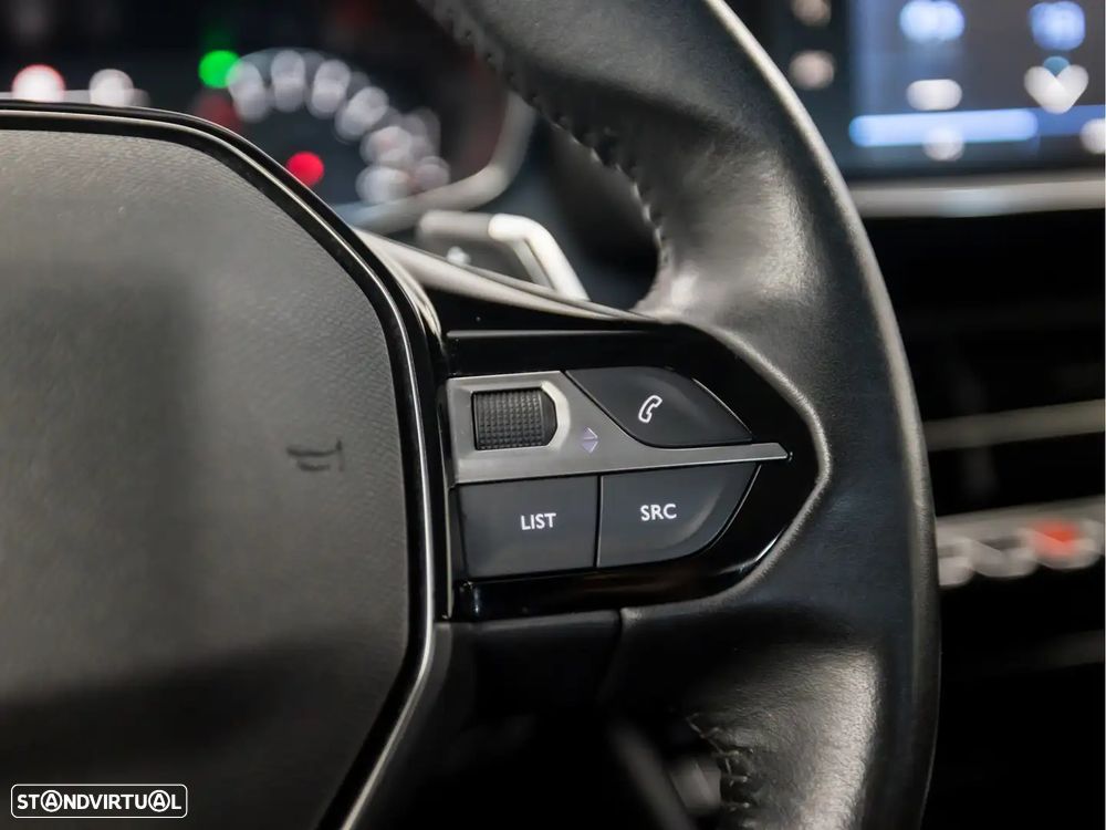Peugeot 2008 1.2 PureTech Active EAT8 - 9