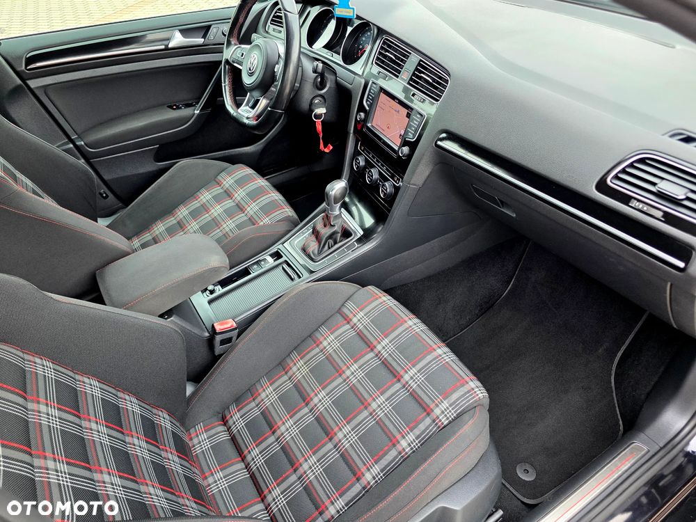 Volkswagen Golf 2.0 TSI BMT GTI Performance DSG - 16