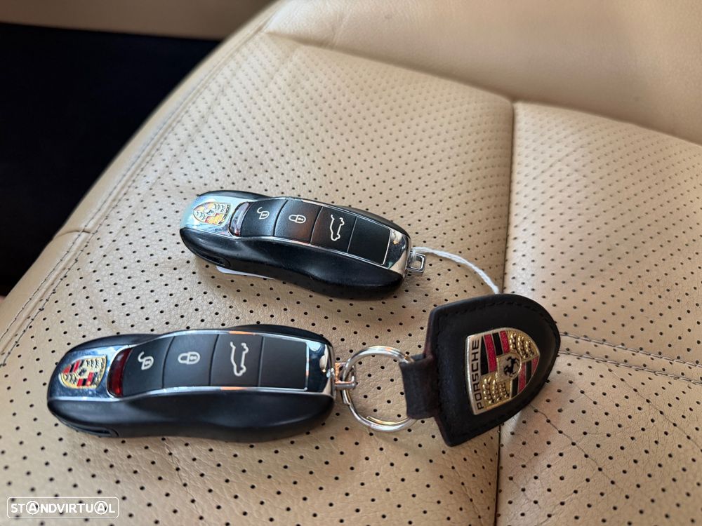 Porsche Cayenne Tiptronic S - 35