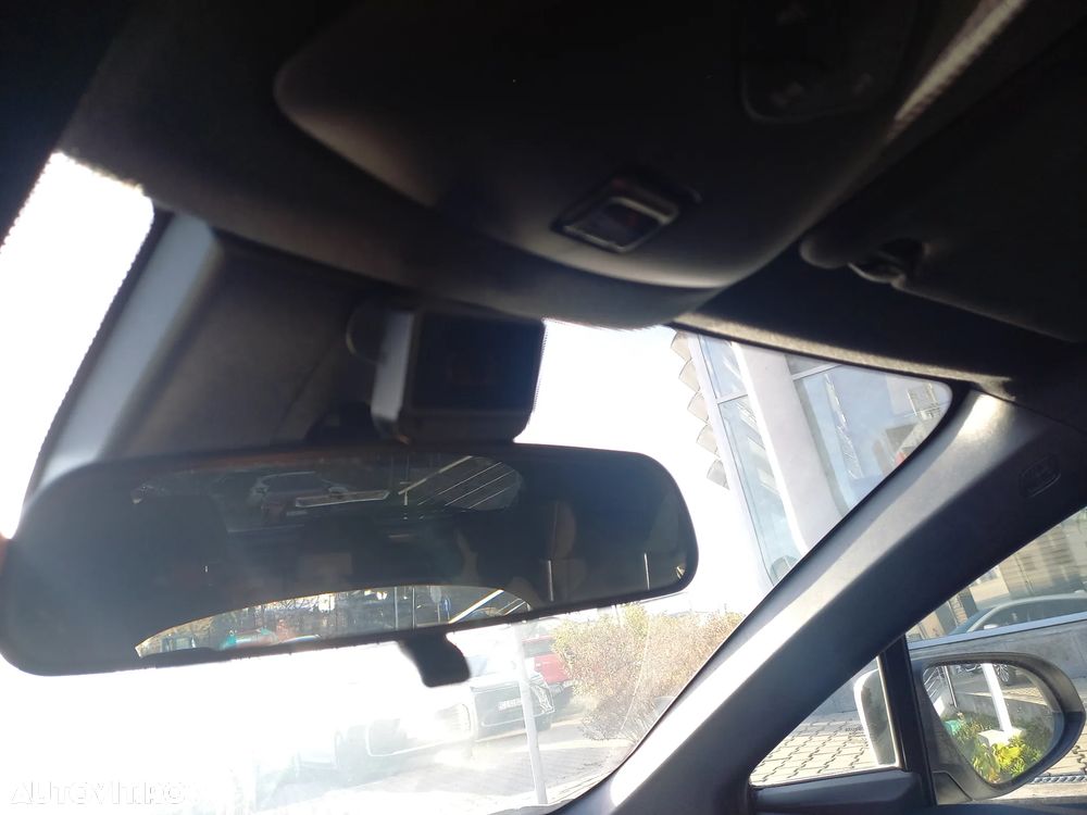 Toyota C-HR 1.8 HSD 122 CP 4x2 CVT Core - 27