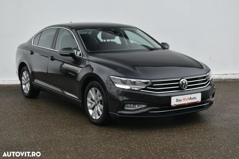 Volkswagen Passat - 14