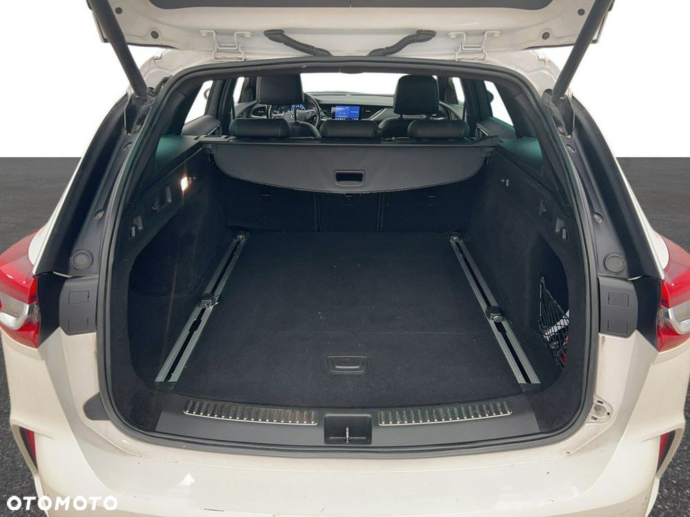 Opel Insignia - 11