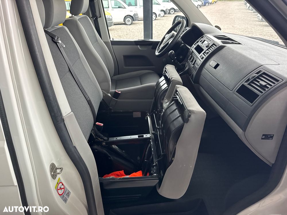Volkswagen Transporter - 24