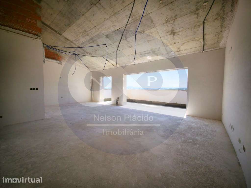 ÚLTIMO T2 NOVO | 2 TERRAÇOS | 2 ESTACION | +/- 40 MIN LISBOA - Grande imagem: 3/28