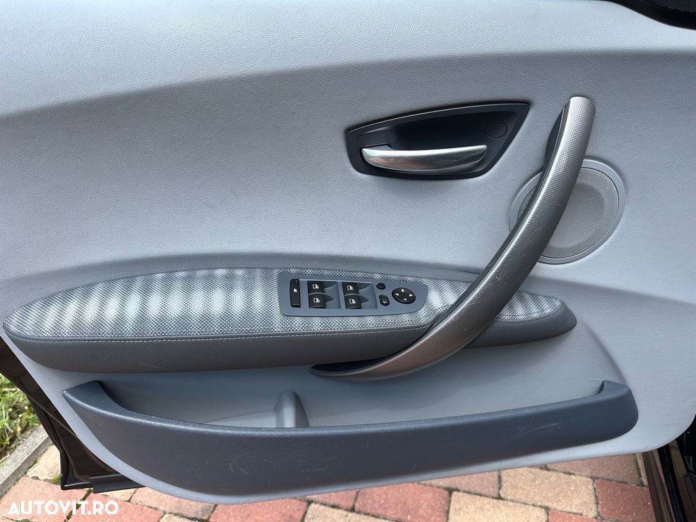 BMW Seria 1 120d DPF Aut. - 27