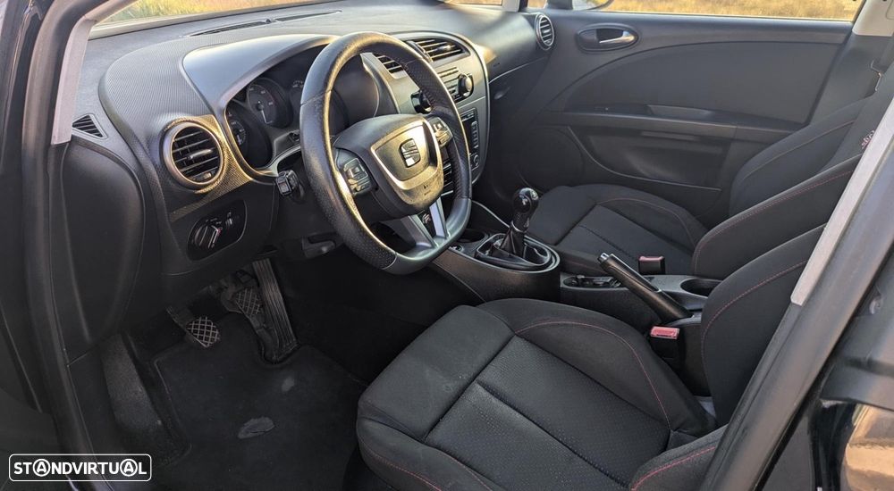 SEAT Leon 2.0 TDI FR - 4
