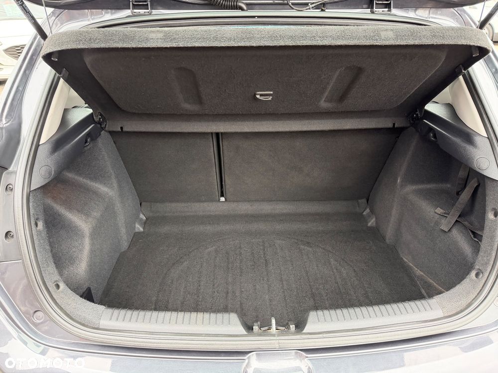 Kia Ceed 1.4 Attract - 24