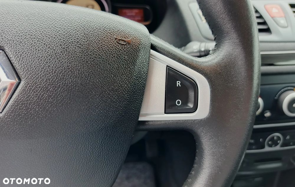 Renault Megane 1.6 16V Sport Way - 11