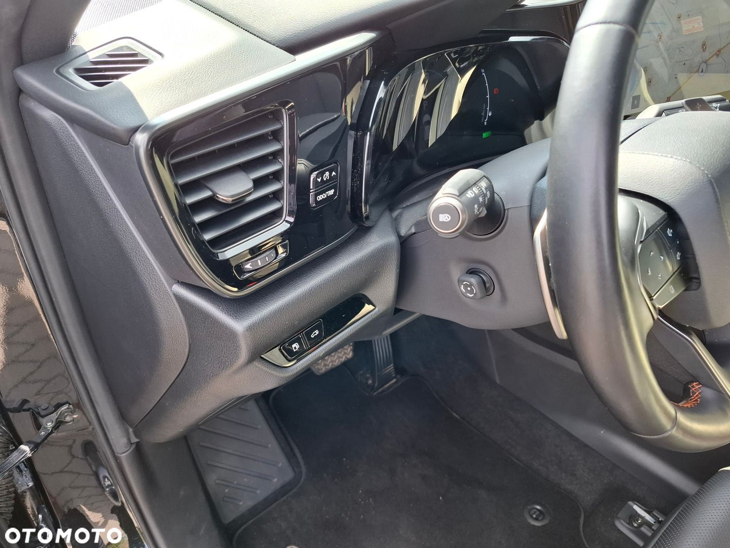 Lexus NX - 13