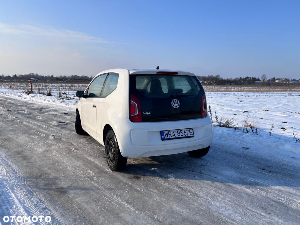 Volkswagen up! street - 3