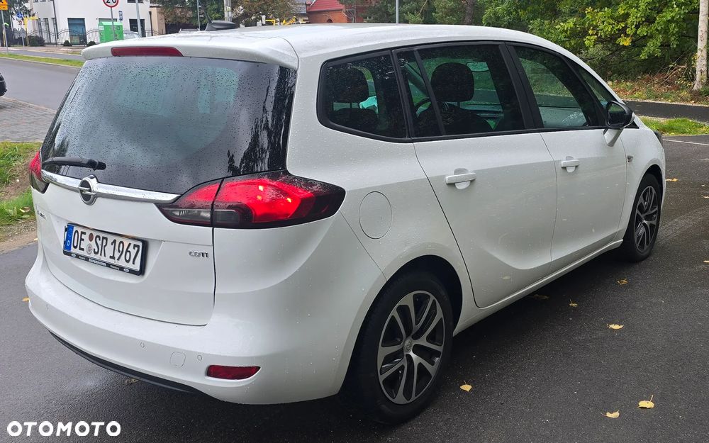 Opel Zafira - 8