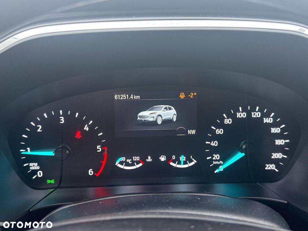 Ford Kuga 2.0 EcoBlue Hybrid TITANIUM - 12