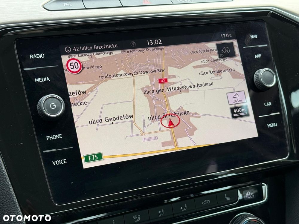 Volkswagen Passat 1.6 TDI SCR DSG - 27