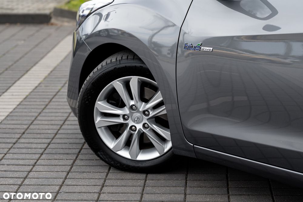 Hyundai i30 1.6 Trend - 11