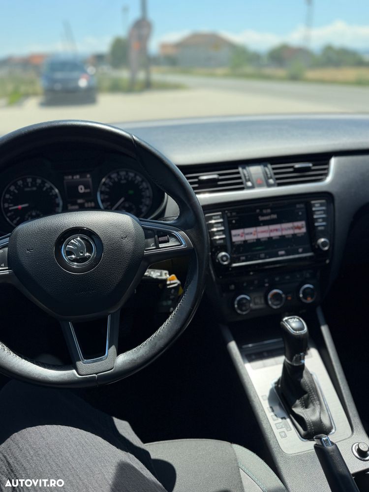 Skoda Octavia 2.0 TDI DSG Drive - 3