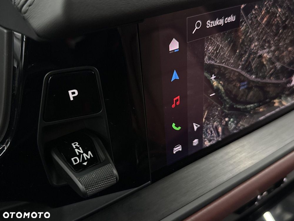 Porsche Cayenne - 25