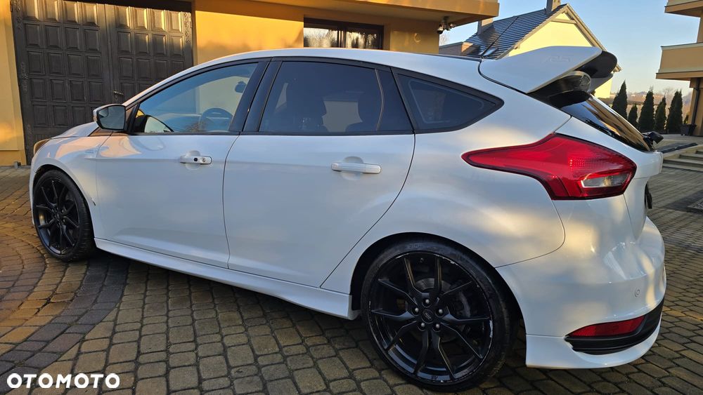 Ford Focus ST - 3