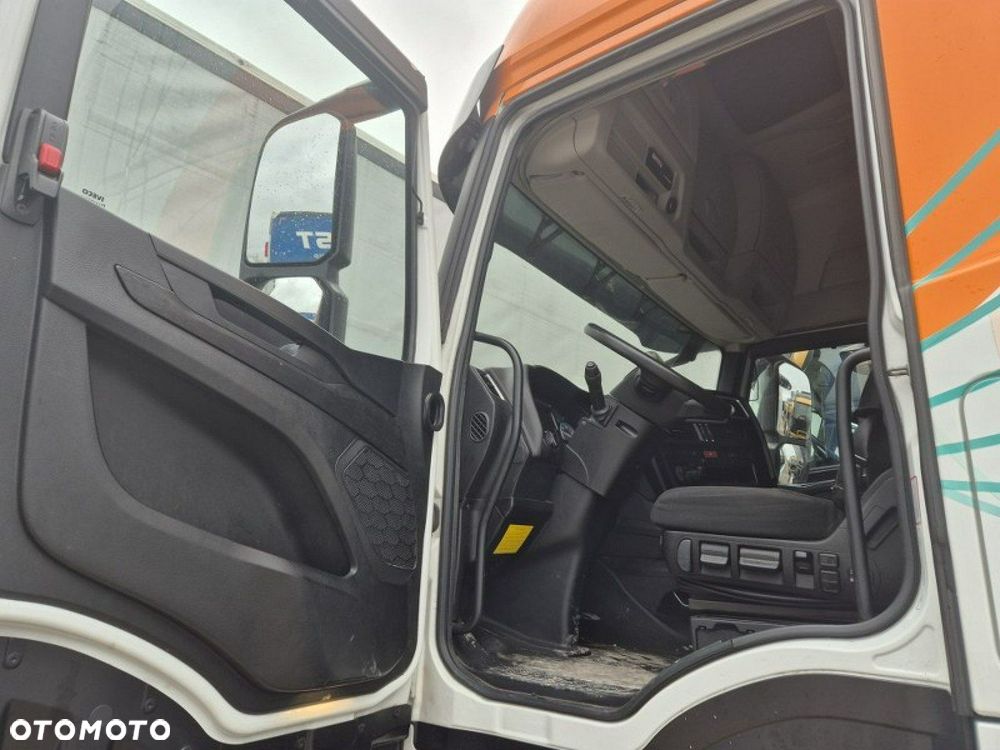 Iveco As440St/p - 8