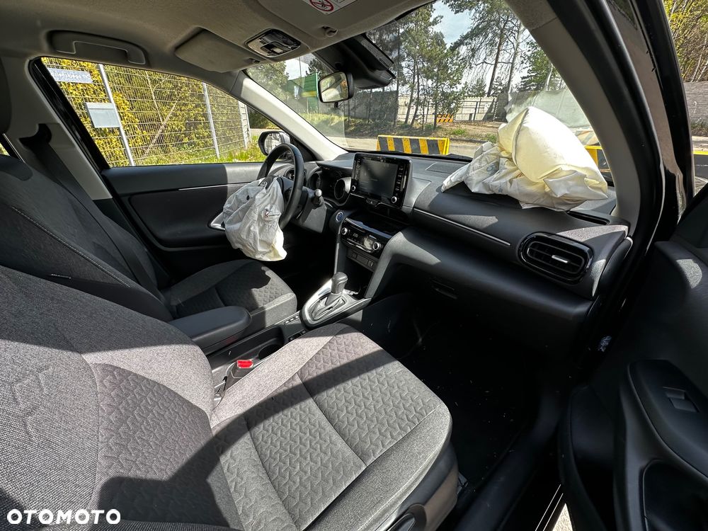 Toyota Yaris Cross - 16