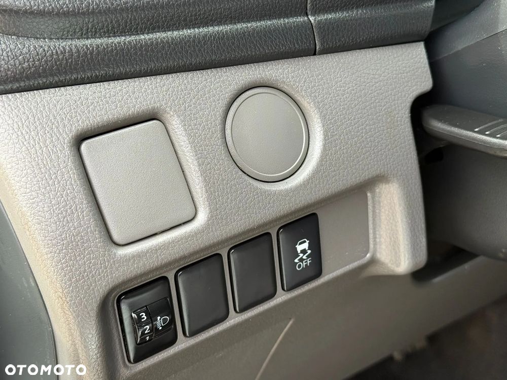Mitsubishi L200 2.4 d CC Invite - 10