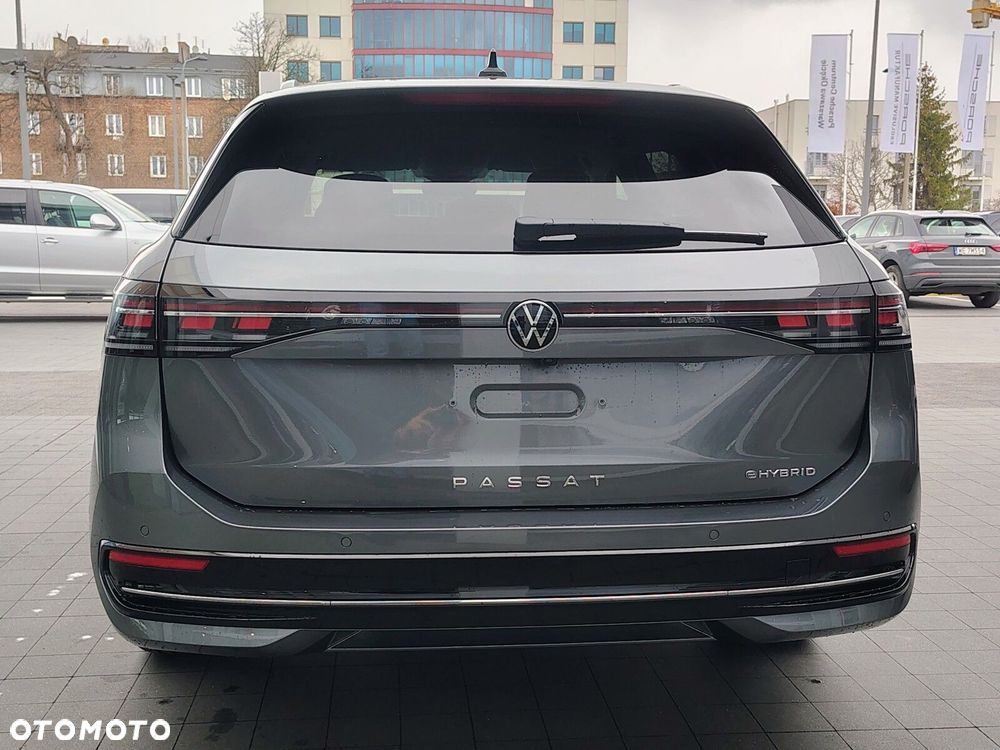 Volkswagen Passat - 6