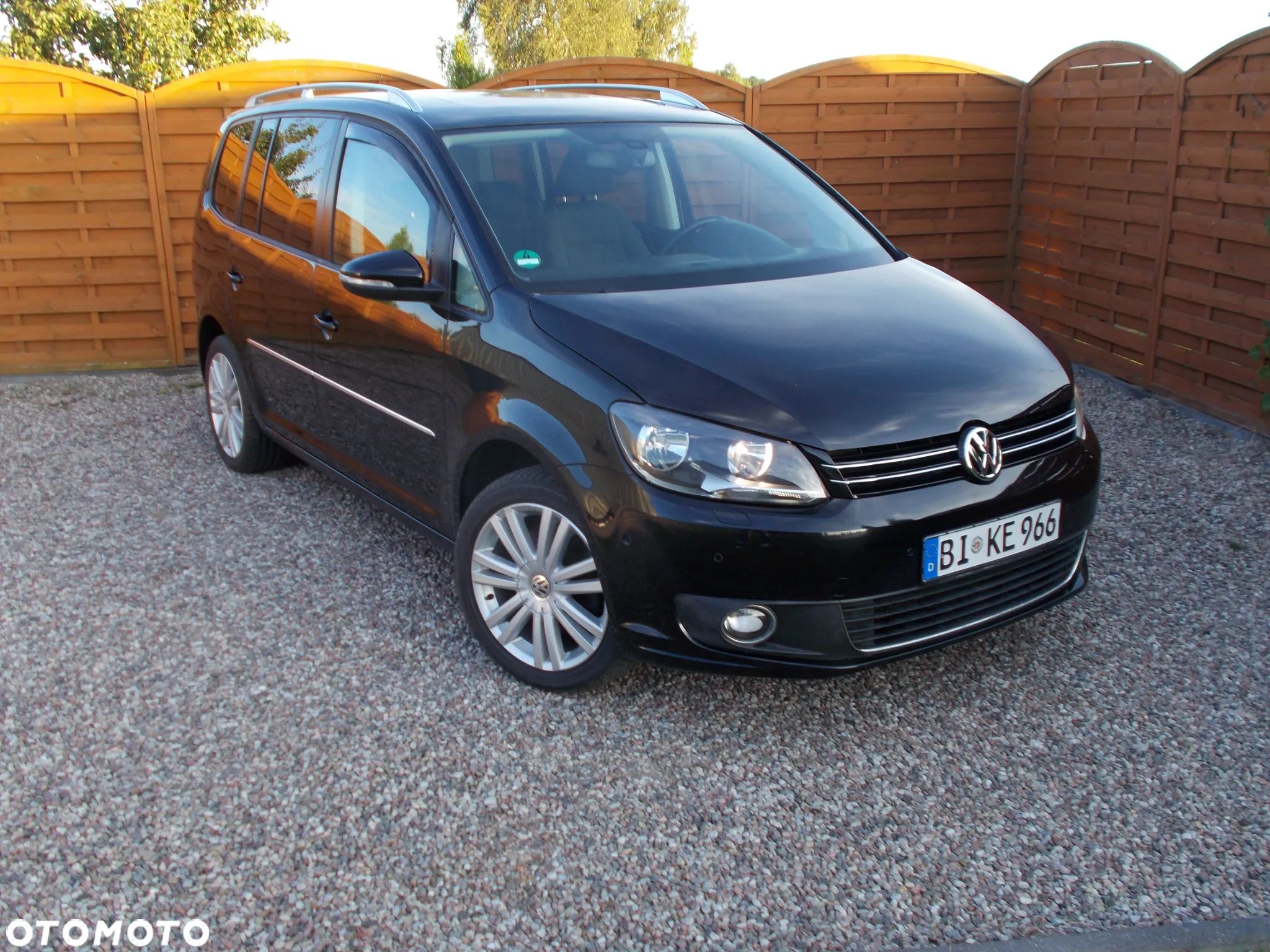 Volkswagen Touran 2.0 TDI Highline - 1
