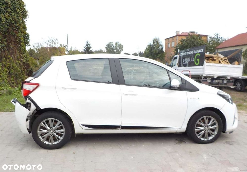 Toyota Yaris - 15